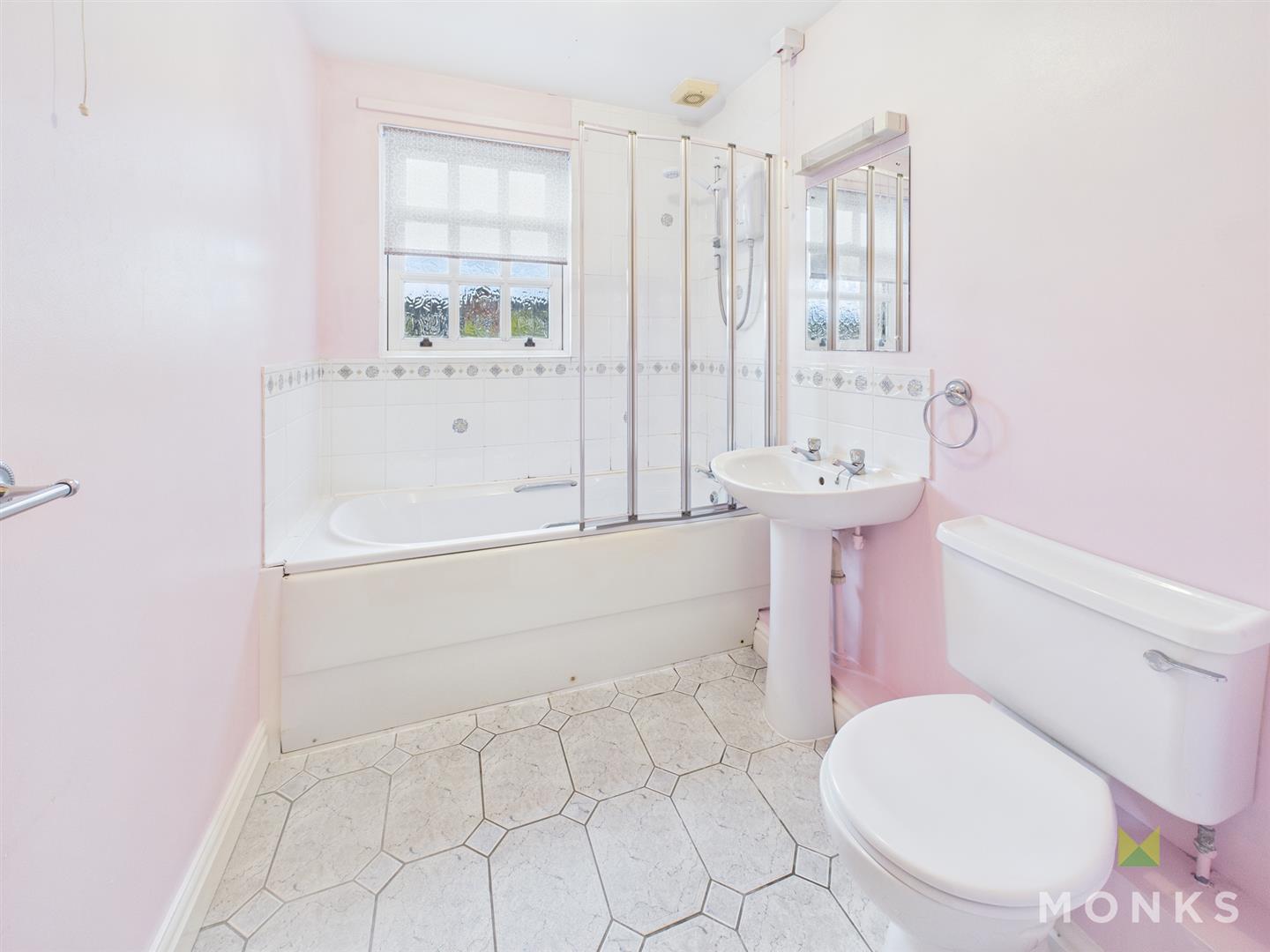 7 Belgravia Court Abbey Foregate, Shrewsbury, SY2 6BW For Sale